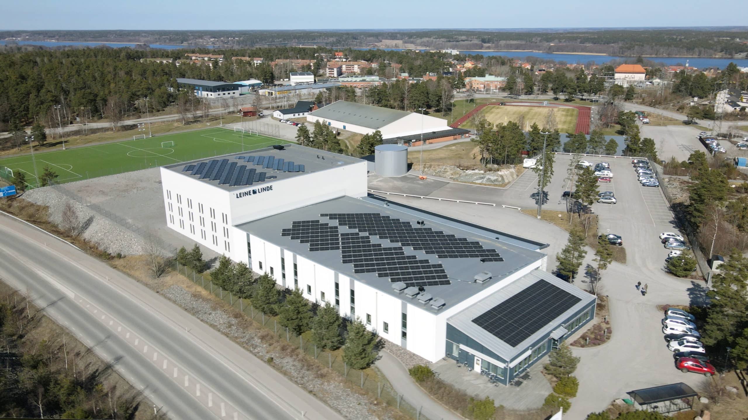 Leine & Linde satsar på solenergi